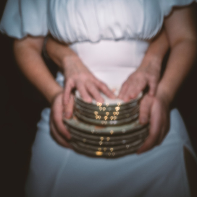 die-absolventin-der-ausbildung-zum-fotografen-christina-gaitanis-beschreibt-ihr-studium-der-fotografie.-126