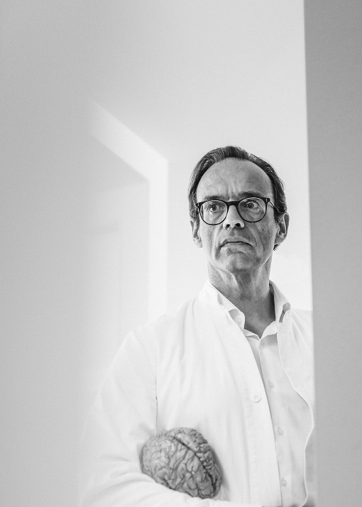 berufsportraets-von-handwerkern-in-ausbildung-102