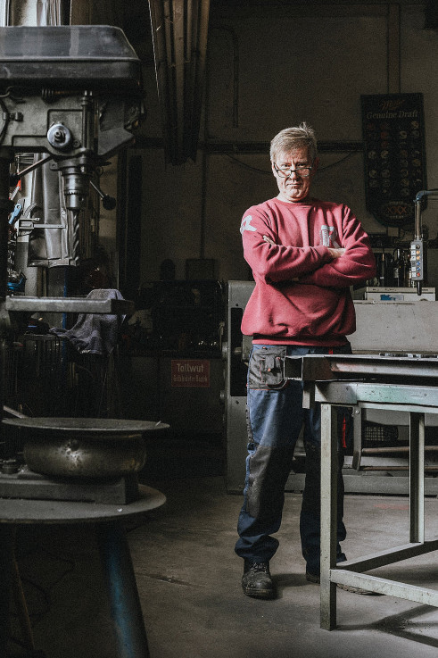 berufsportraets-von-handwerkern-in-ausbildung-97