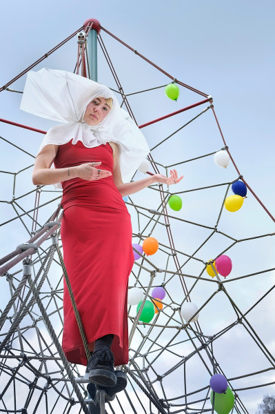 inszenierte-portraits-illustrativ-und-metaphorisch-inhaltlich-und-auf-umweltthemen-bezogen.-316