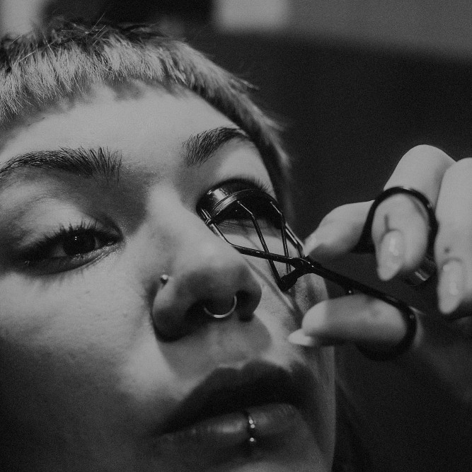 diplomprojekt_sophie-lindenblatt_selfrape_09