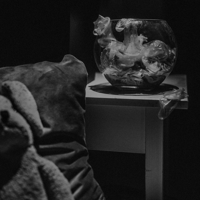 diplomprojekt_sophie-lindenblatt_selfrape_17