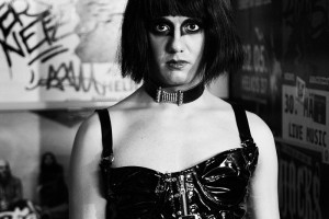 streetfotografie-uber-jugendliche-in-plattenbauten-108