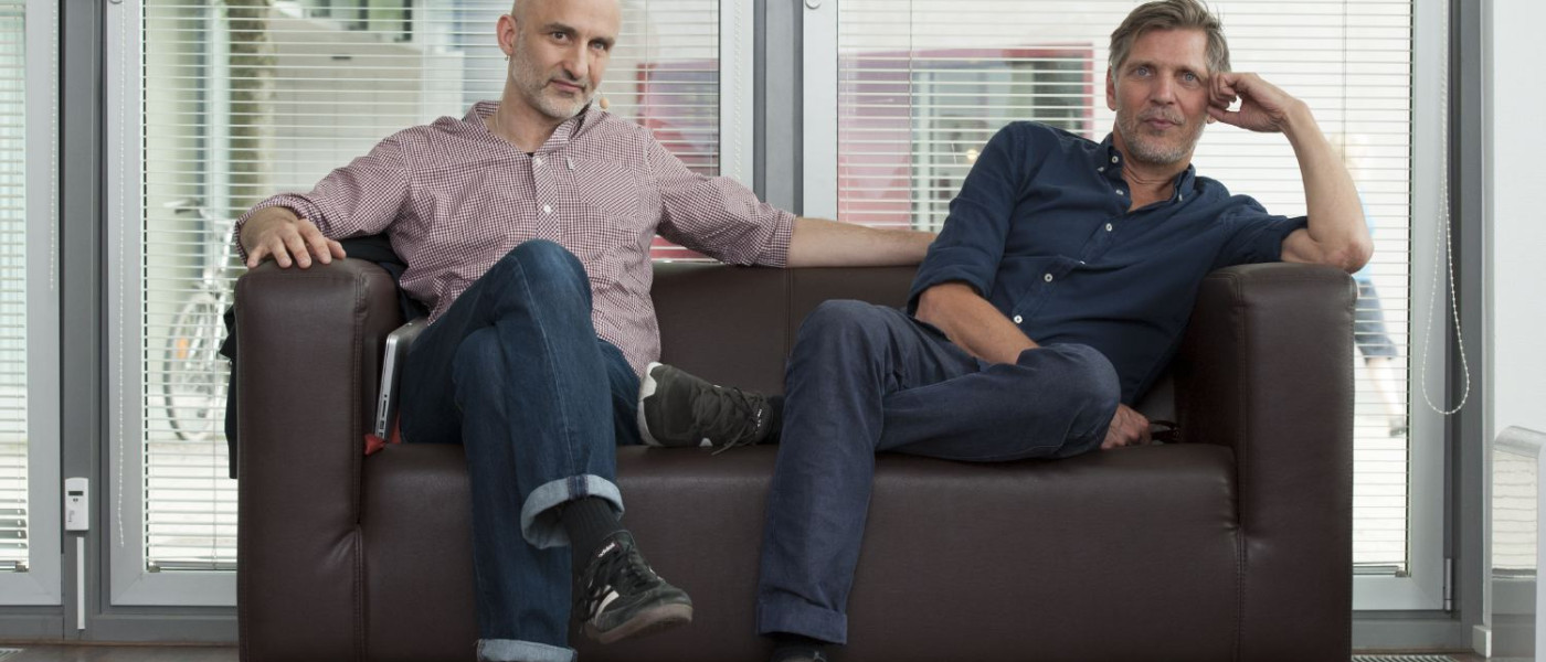 Erwin Olaf h&auml;lt Lesung im Studium f&uuml;r Fotografie an der Fotoakademie-Koeln vor Absolventen der Ausbildung.